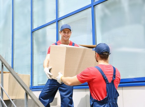 Safe handling of fragile items during transport