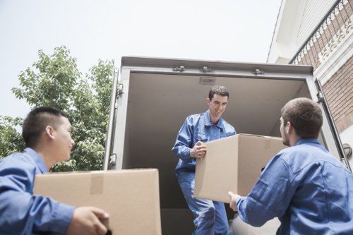 Local Croydon moving van service for home and business transport